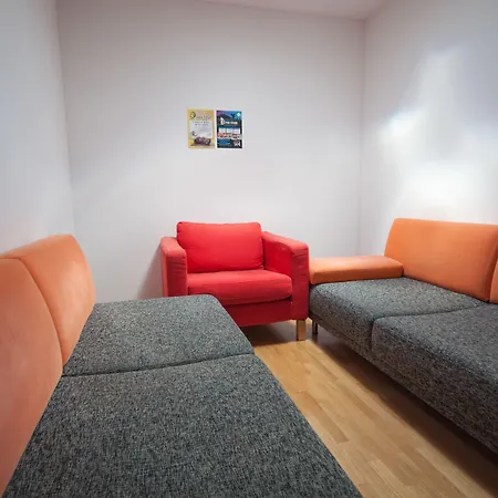 Sincere 1830 Любляна