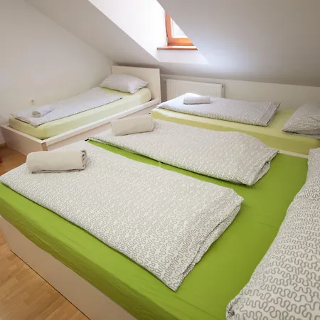 Gostinjska kuća Sincere 1830 2*