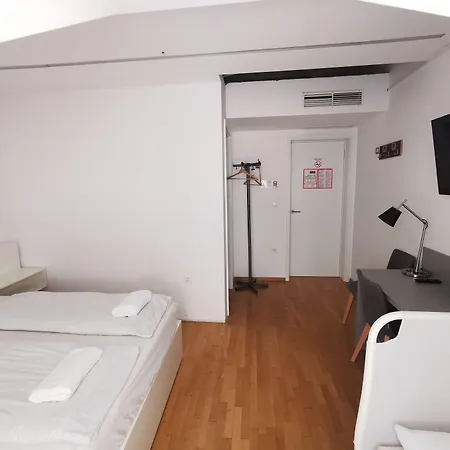 Sincere 1830 Ljubljana