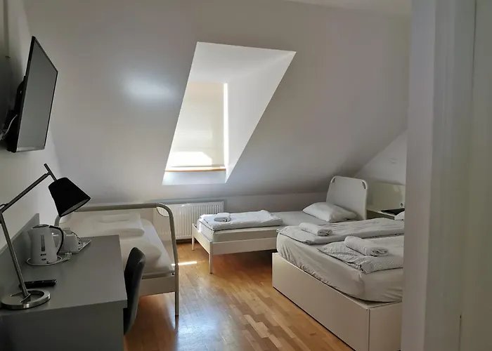 Sincere 1830 Любляна