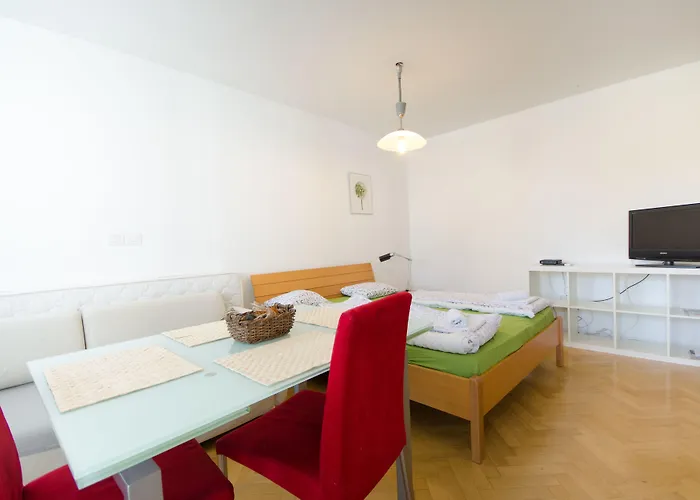 Sincere 1830 2* Λιουμπλιάνα